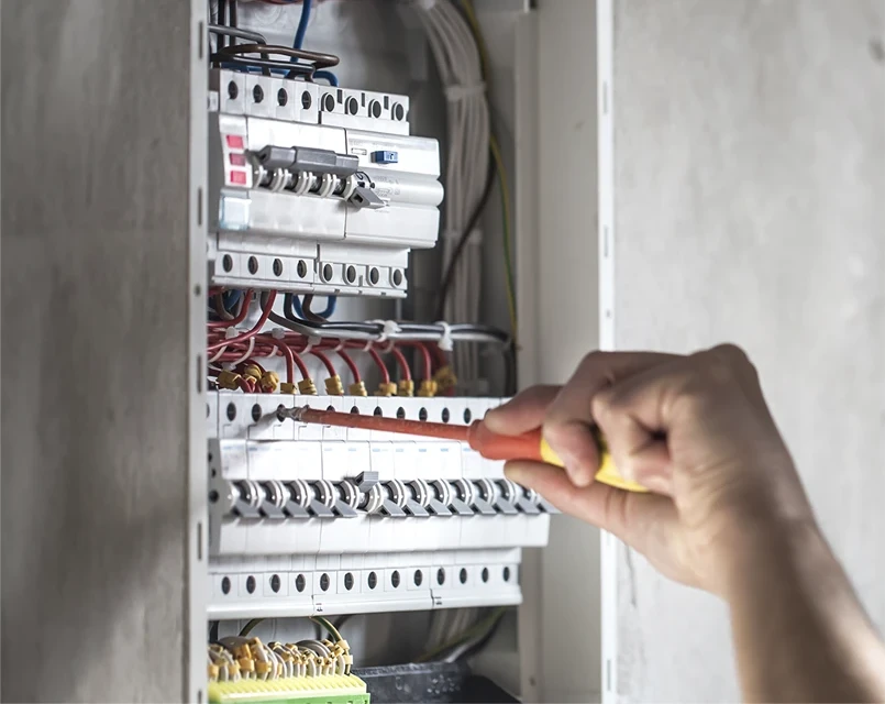 renovation-electrique-sofradel