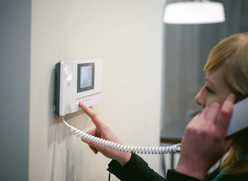 interphone et sécurité par Sofradel à Paris
